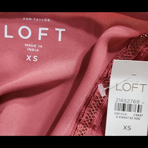 Ann Taylor Loft Long Sleeve Top with Cutout Design - Picture 5 of 5